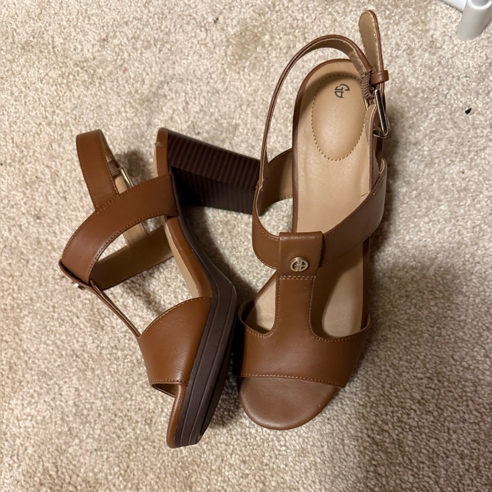 Women’s Brown Leather Block Heel Sandals